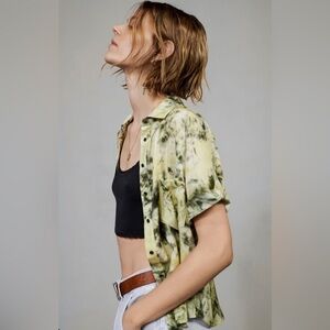 Zara Women's Green and Khaki Shirt | Size: XSmall